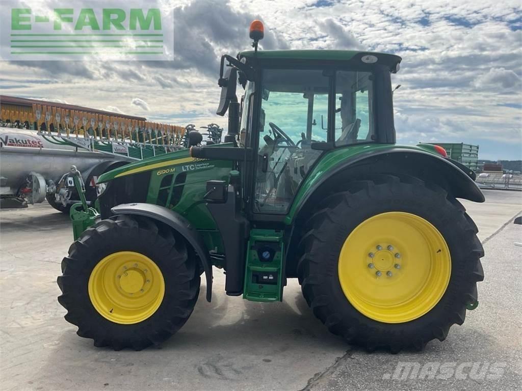 John Deere 6120M Traktory