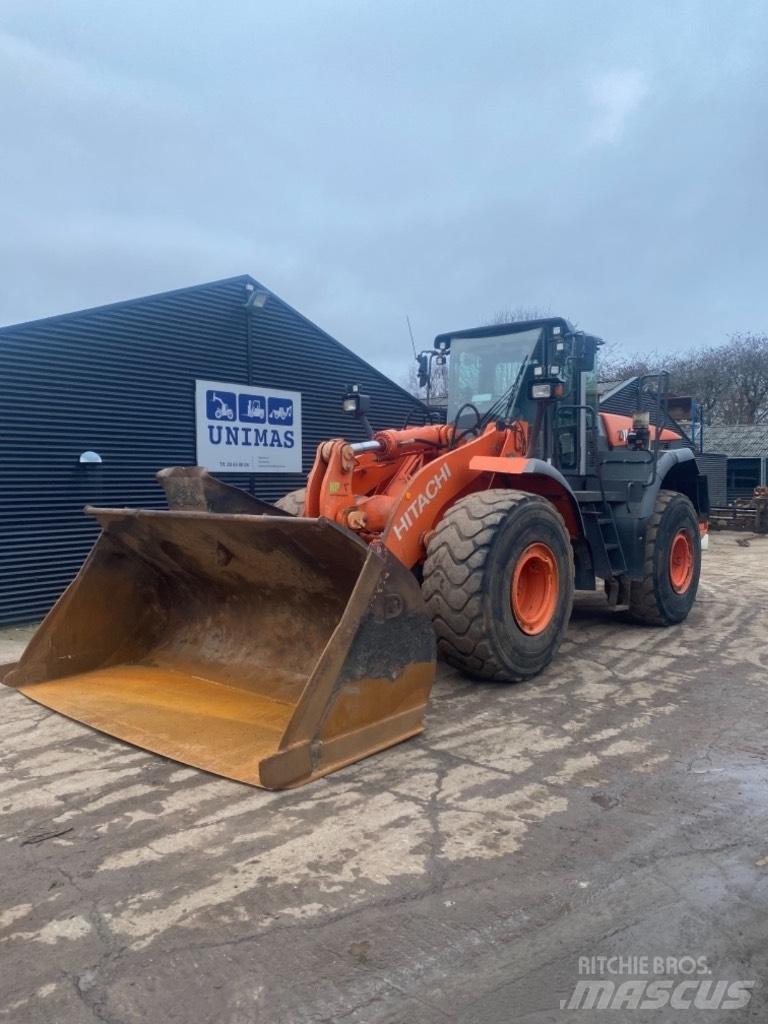 Hitachi ZW 310 Kolové nakladače