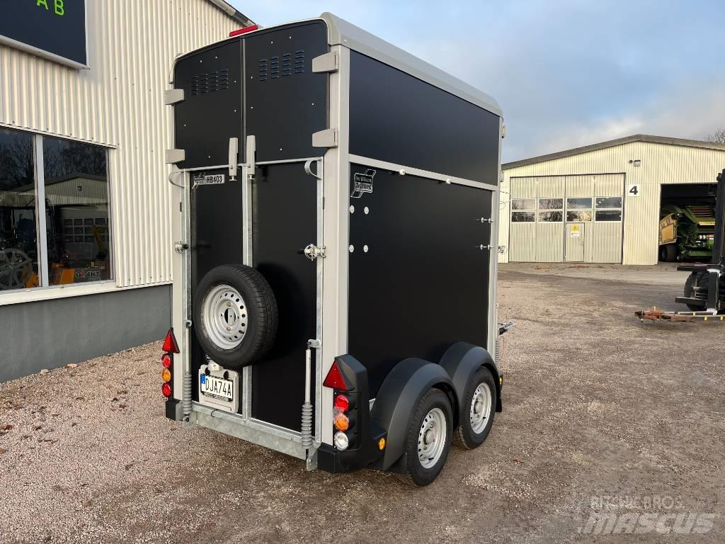 Ifor Williams HB 403 Návěsy pro přepravu zvířat