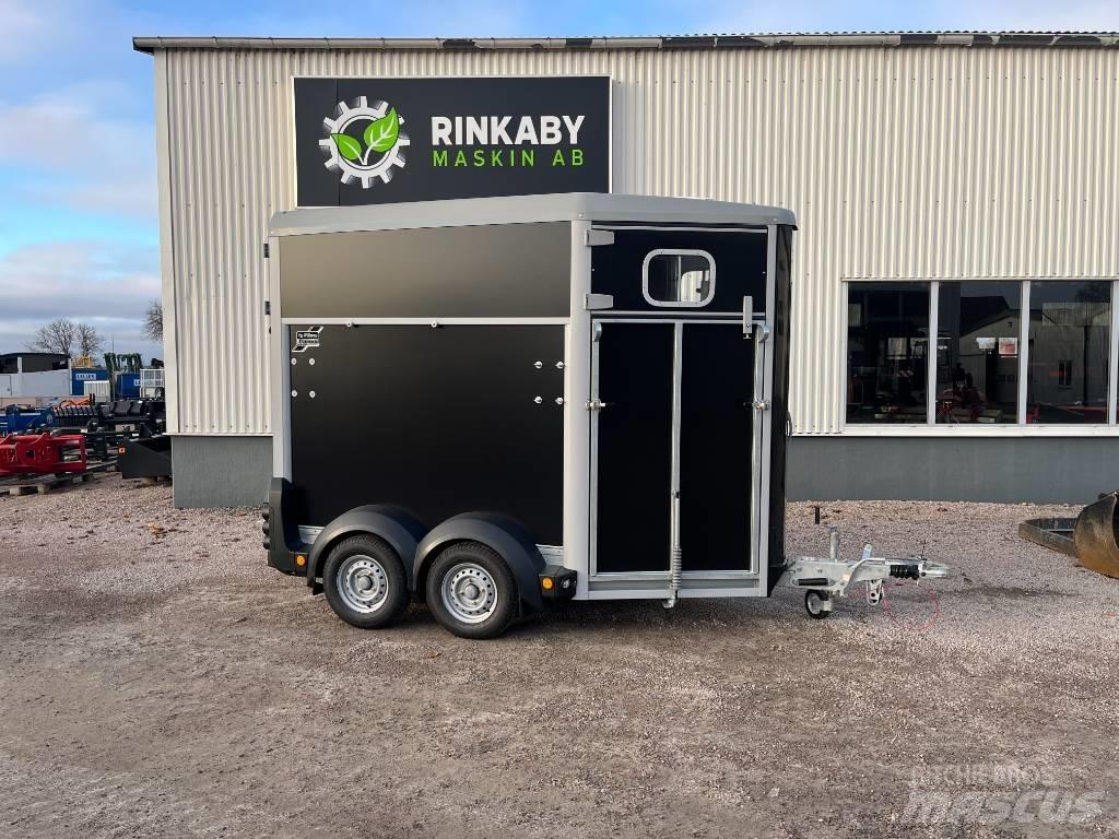 Ifor Williams HB 403 Návěsy pro přepravu zvířat