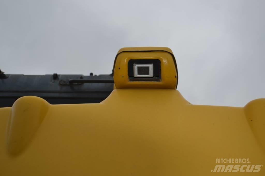 Komatsu PC 138 US-10 Pásová rýpadla