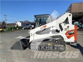 Bobcat T770 Smykem řízené nakladače