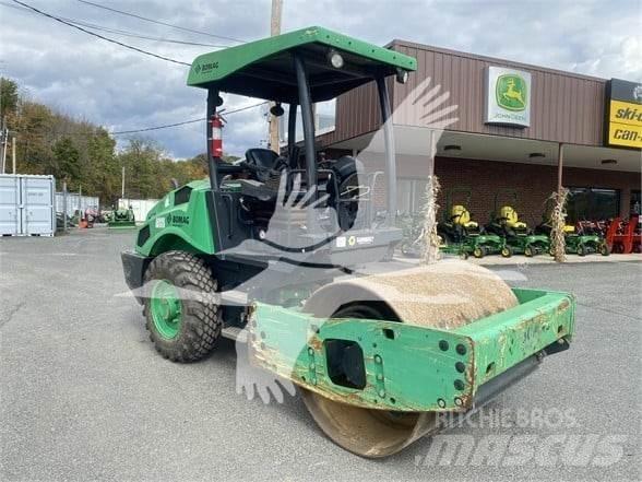 Bomag BW145D-5 Tahačové válce