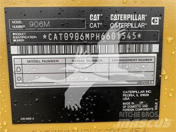 CAT 906M Kolové nakladače