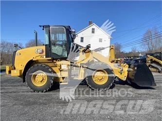 CAT 910 Kolové nakladače
