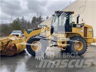 CAT 928H Kolové nakladače