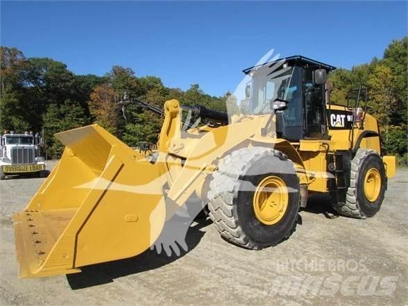 CAT 966K Kolové nakladače