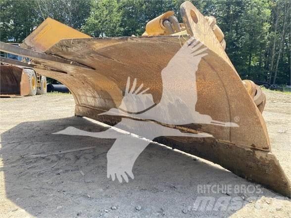 CAT D7E Pásové dozery