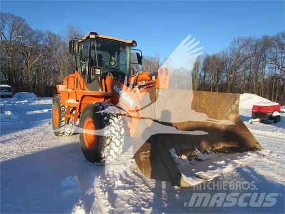 Doosan DL220-3 Kolové nakladače