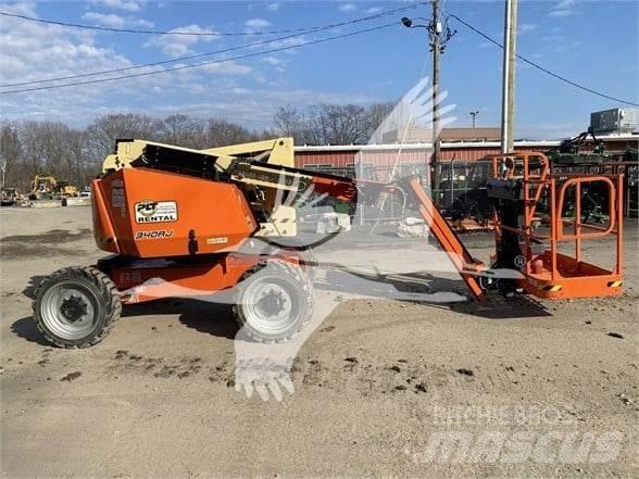 JLG 340AJ Kloubové plošiny