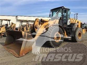 Kawasaki 80Z7 Kolové nakladače
