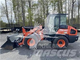 Kubota R640 Kolové nakladače