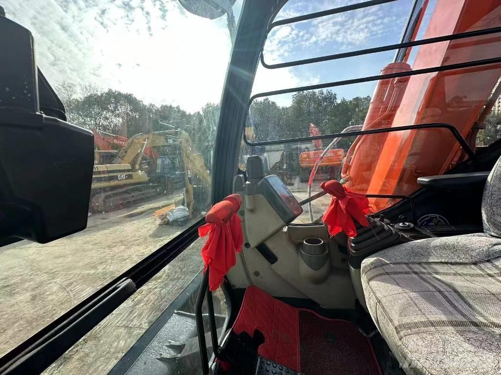 Hitachi ZX 70 Pásová rýpadla