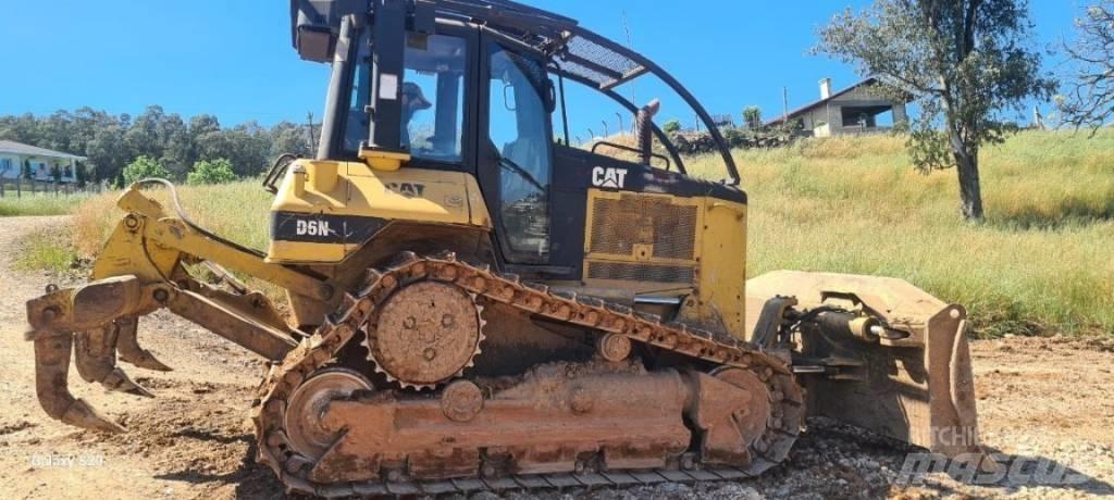 CAT D 6 N Pásové dozery