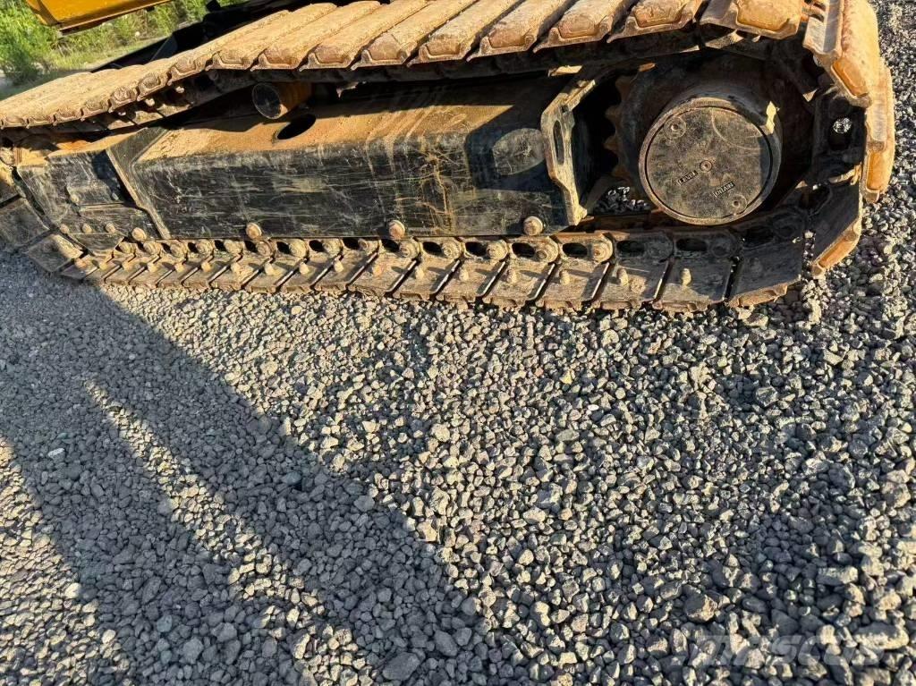 CAT 303 CR Mini rýpadla < 7t