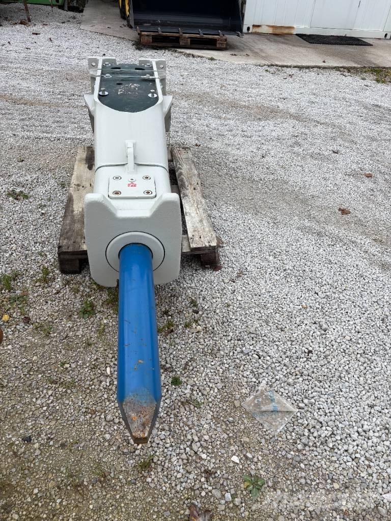 Furukawa F22LN Bourací kladiva / Sbíječky