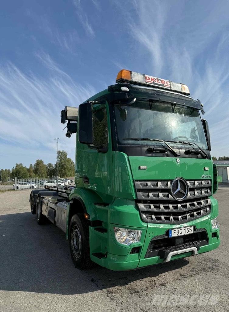 Mercedes-Benz Actros Hákový nosič kontejnerů