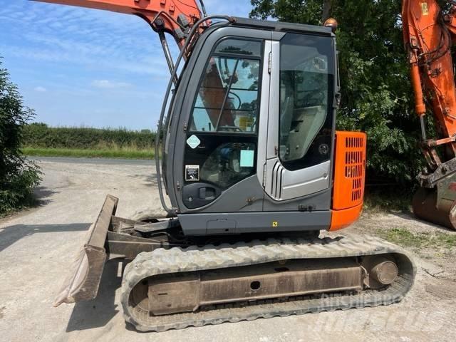 Hitachi ZX 85 US-3 Midi rýpadla 7t - 12t