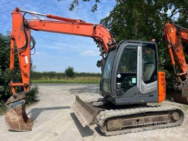 Hitachi ZX 85 US-3 Midi rýpadla 7t - 12t