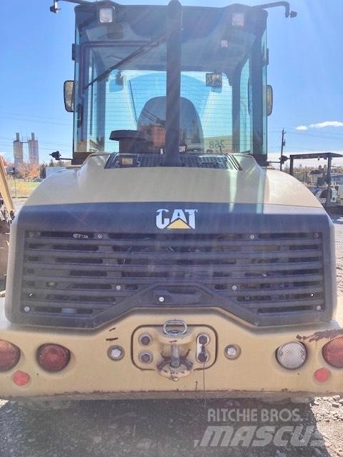 CAT 908 M Kolové nakladače