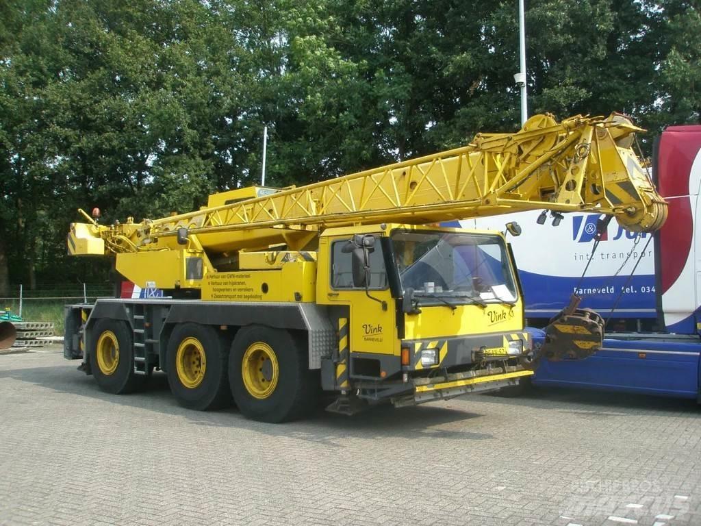Liebherr LTM1040 Univerzální terénní jeřáby