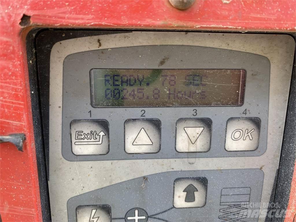 Manitou 78SEC Nůžková zvedací plošina