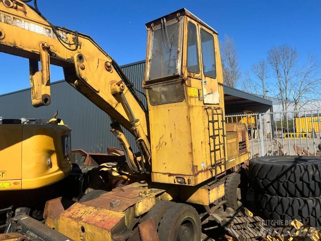 Liebherr 7951 Kolová rýpadla