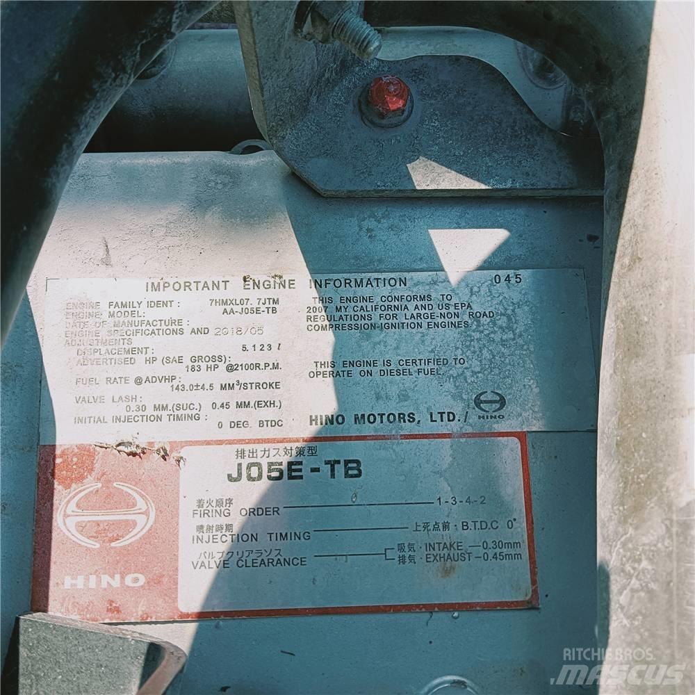 Kobelco SK260D Pásová rýpadla