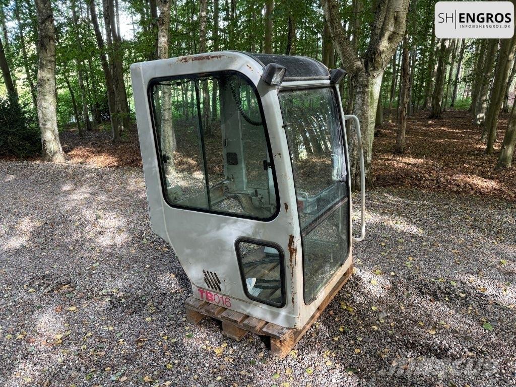 Takeuchi TB 016 Mini rýpadla < 7t