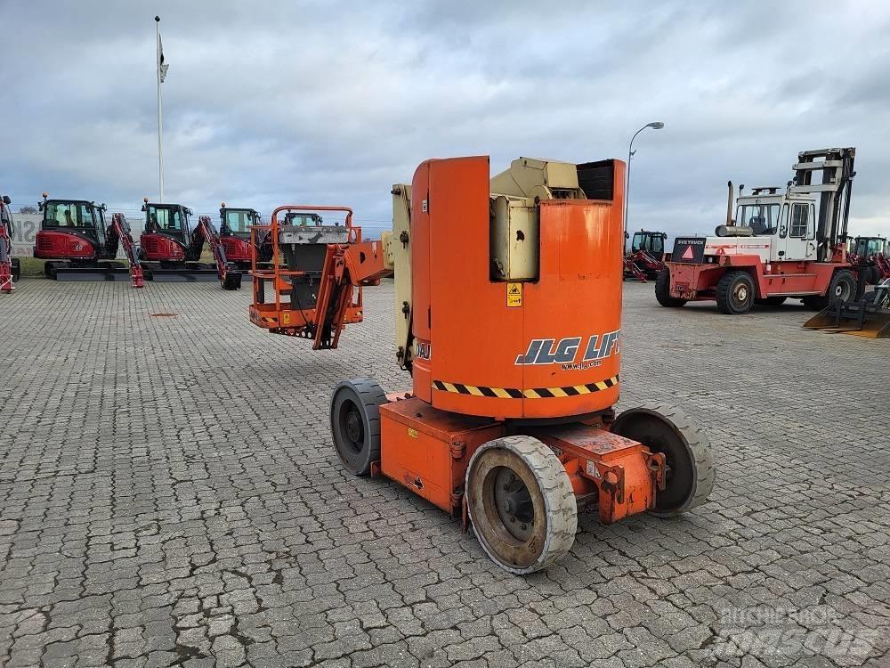 JLG E 300 AJP Kloubové plošiny