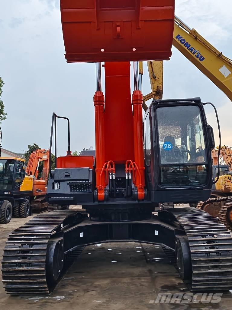 Hitachi ZX350 Pásová rýpadla