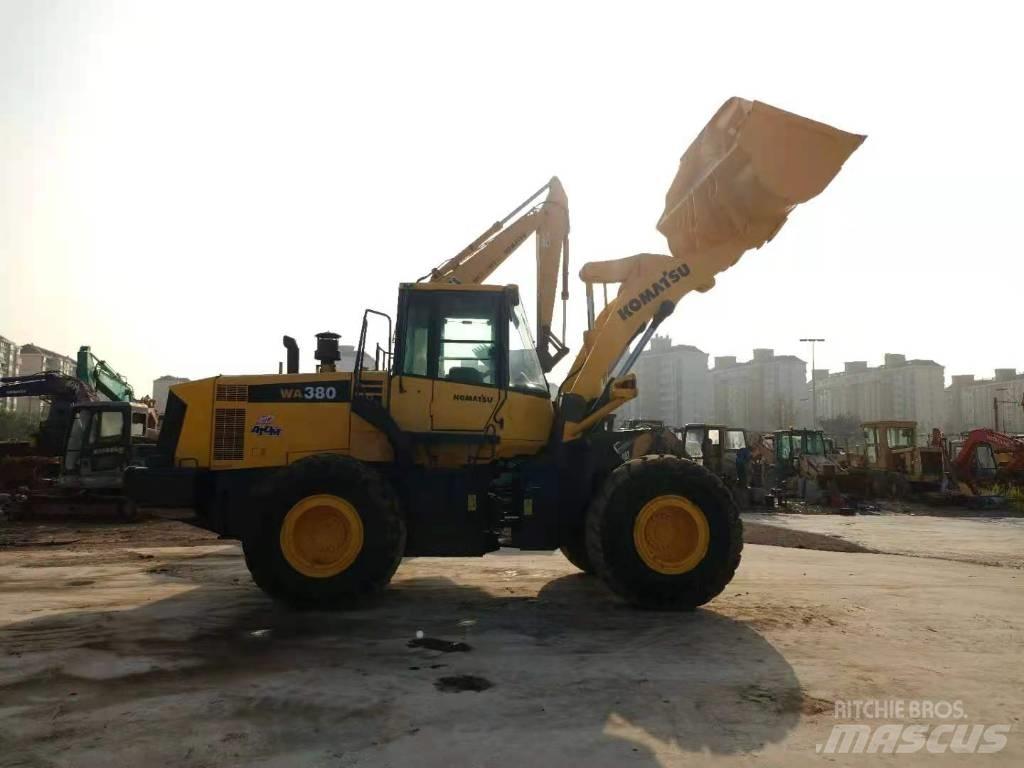 Komatsu WA 380-6 Kolové nakladače