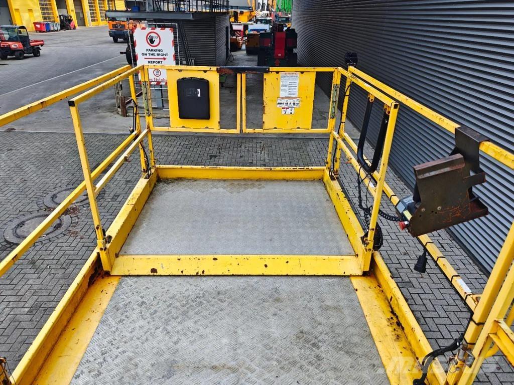 GMG 3394 RT 4x4 Nůžková zvedací plošina