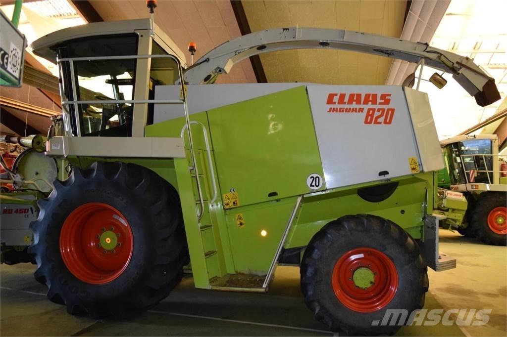CLAAS Jaguar 820 Samojízdné sekačky