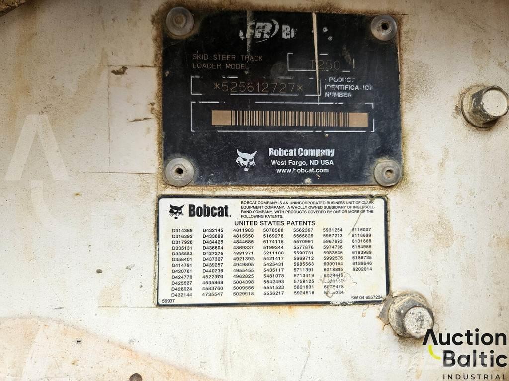 Bobcat T 250 Pásové nakladače