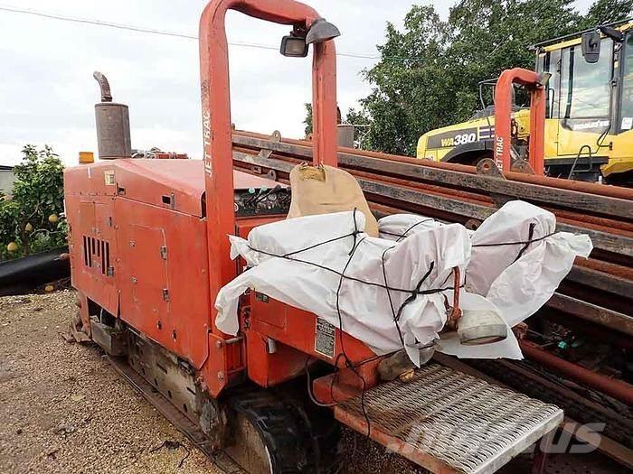 Ditch Witch JT4020 Povrchové vrtací stroje