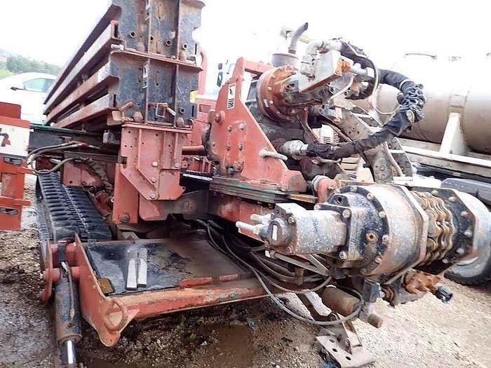 Ditch Witch JT4020 Povrchové vrtací stroje