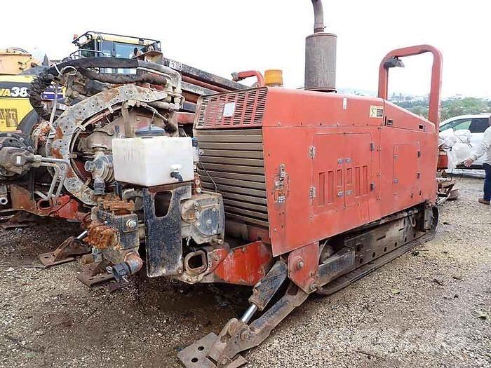 Ditch Witch JT4020 Povrchové vrtací stroje