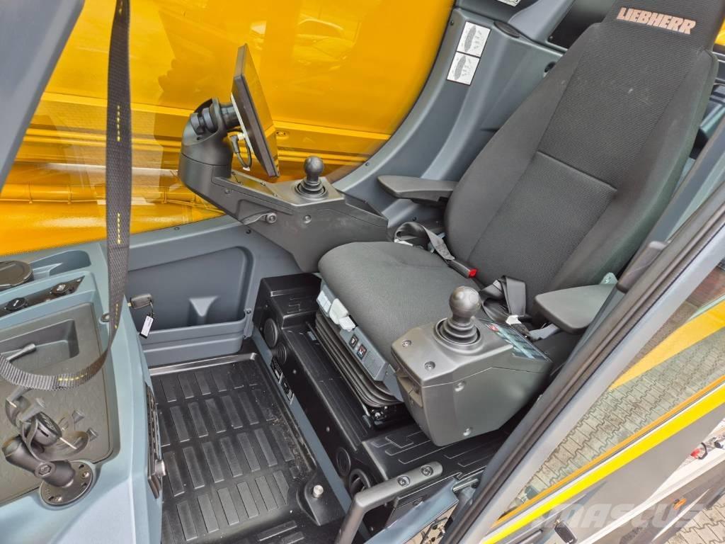 Liebherr LTM1300-6.4 Univerzální terénní jeřáby