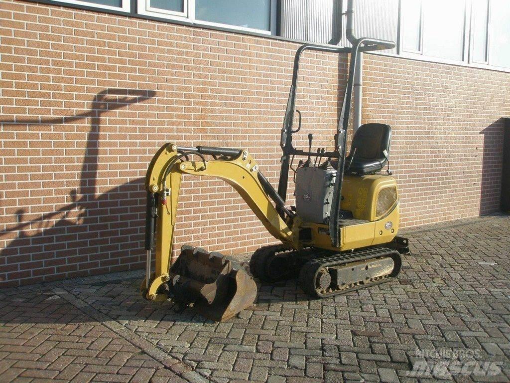 CAT 300.9 Mini rýpadla < 7t