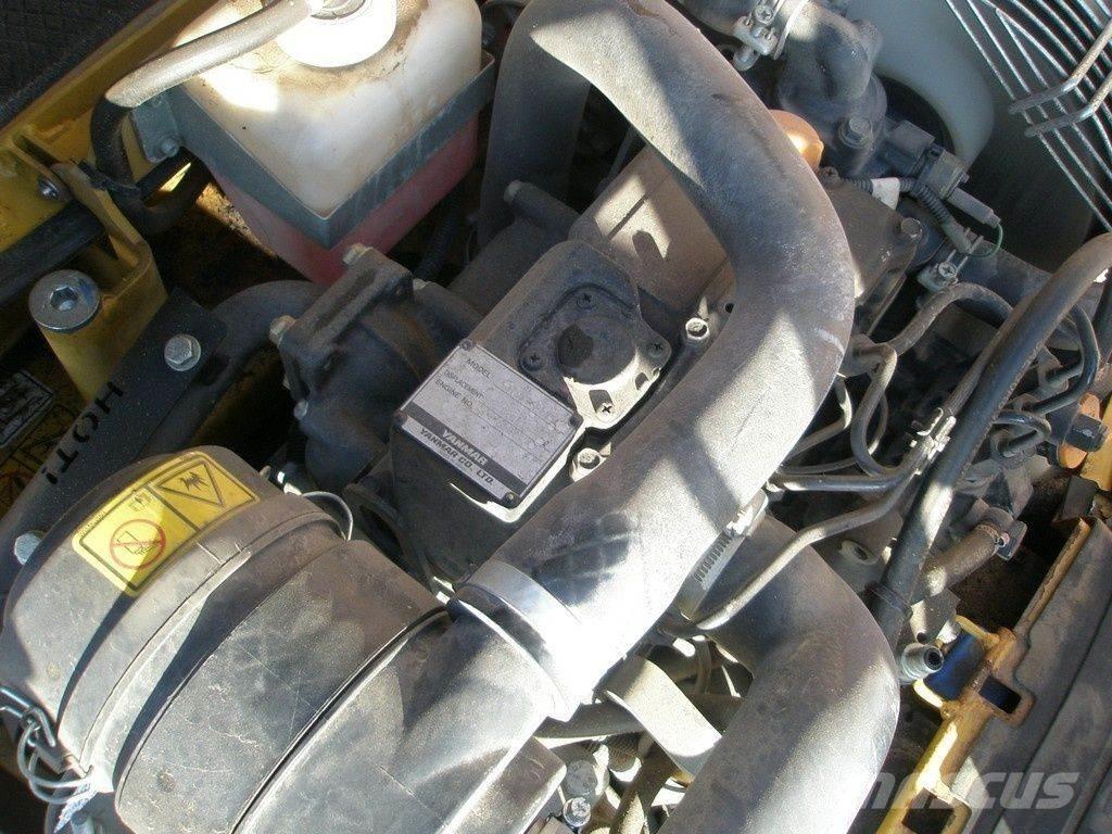 CAT 300.9 Mini rýpadla < 7t