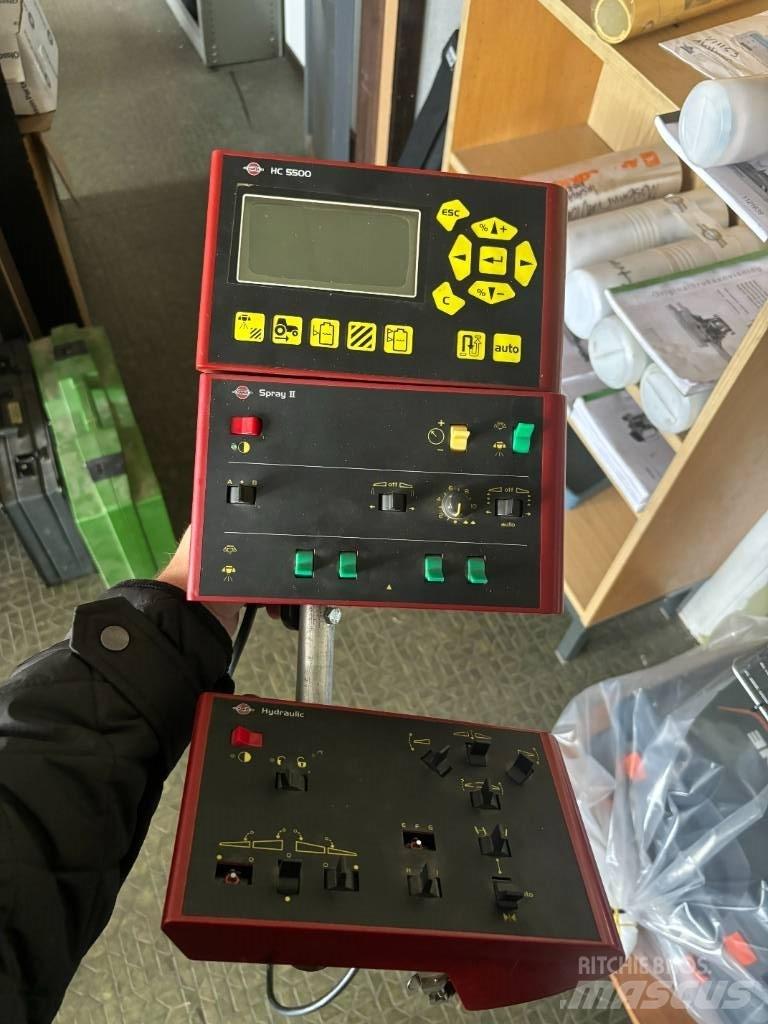 Hardi Commander 3200 Tažené postřikovače