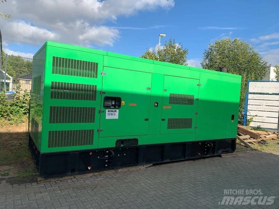 Mitsubishi 765 KVA Naftové generátory