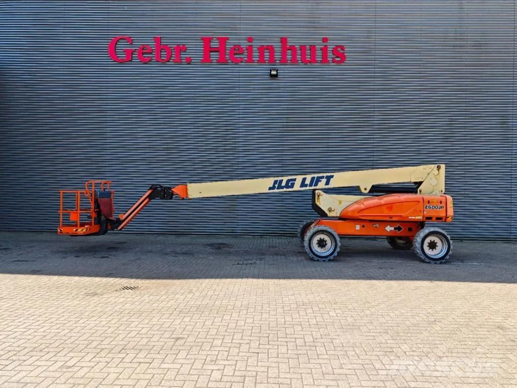 JLG E600 JP Kloubové plošiny