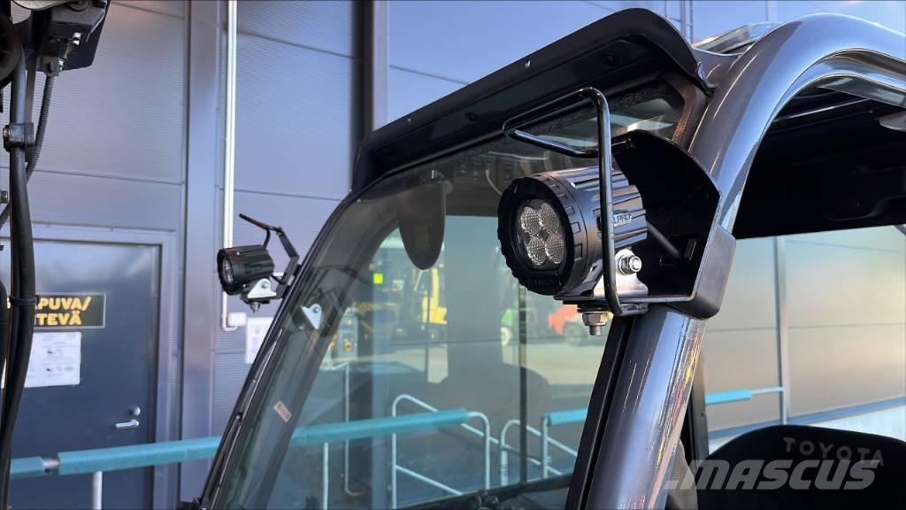 Toyota 02-8 FDF 18 Dieselové vozíky