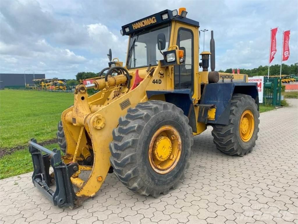 Hanomag 44D Kolové nakladače