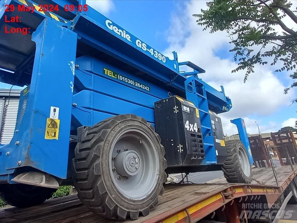 Genie GS 4390 Nůžková zvedací plošina