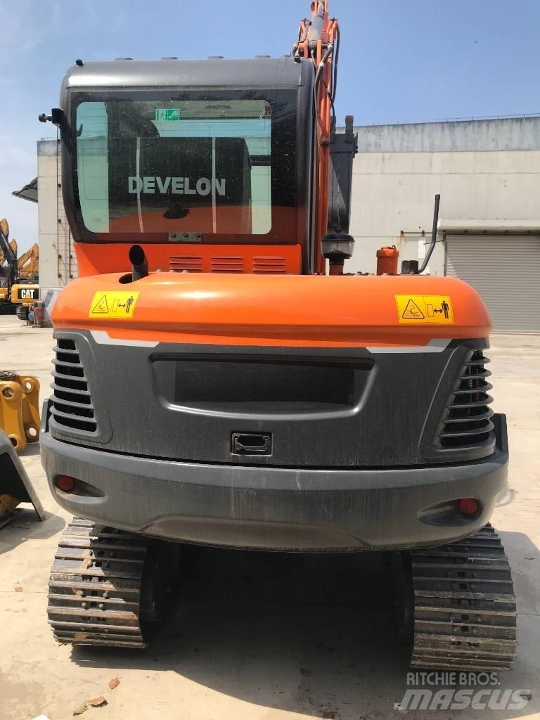 Doosan DX 60 Pásová rýpadla