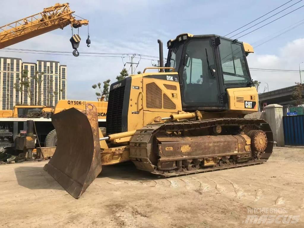 CAT D 5 K Pásové dozery