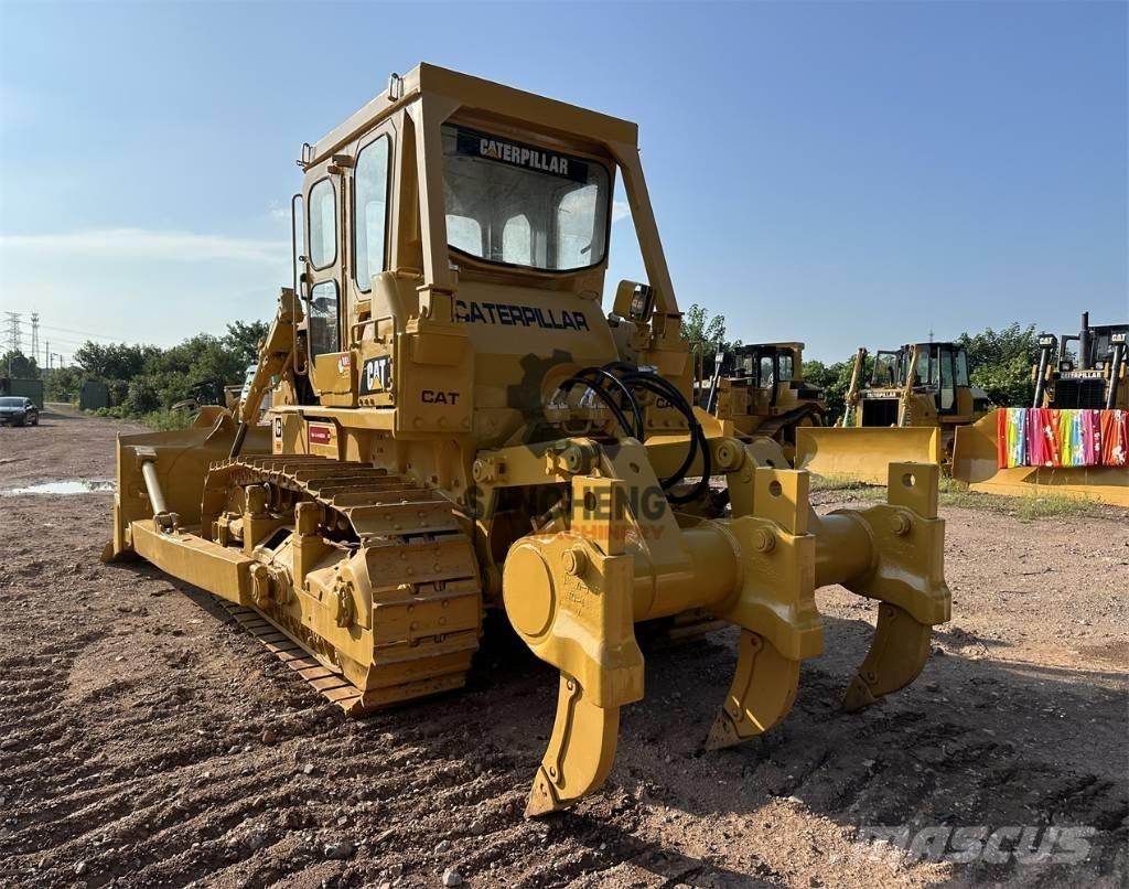 CAT D7G Pásové dozery